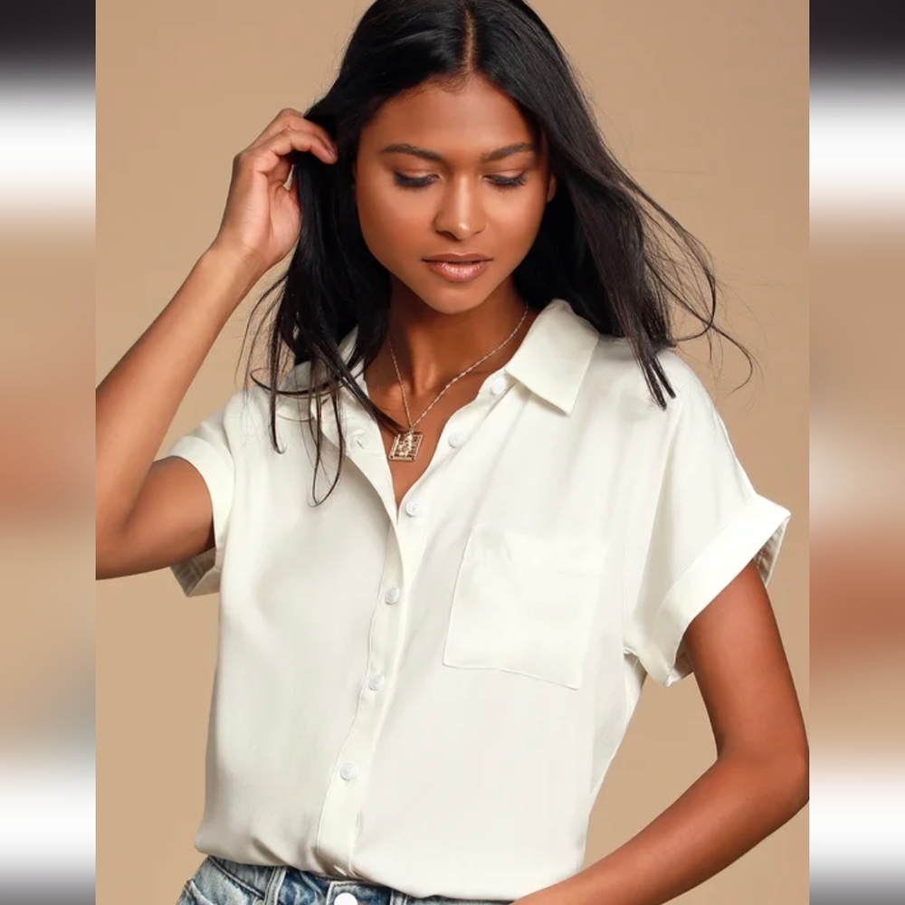 Lulu's white shirt sleeve shirt - size M